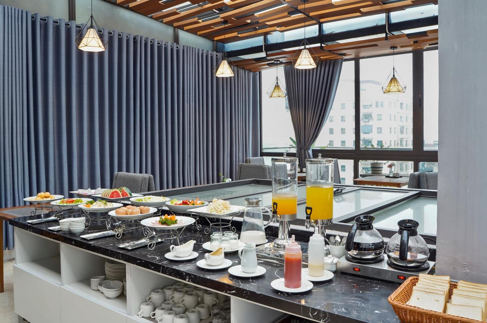 22Land Classic Suites Hanoi Exteriör bild